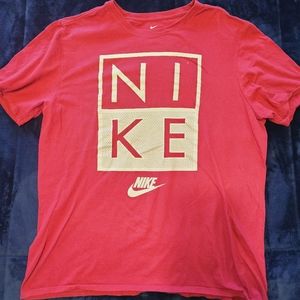 The Nike Tee XL